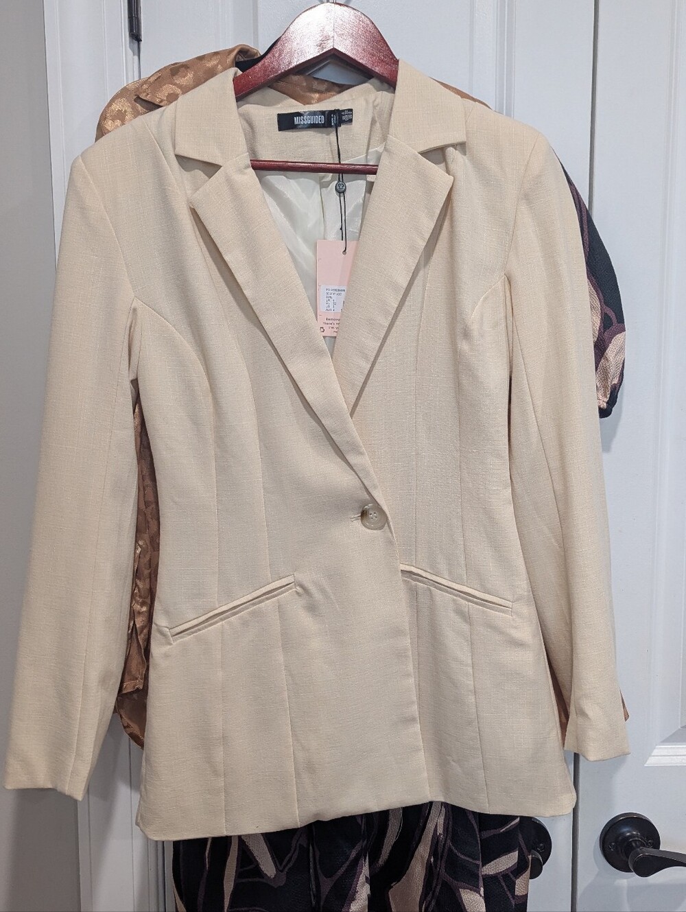 NWT missguided off white blazer
